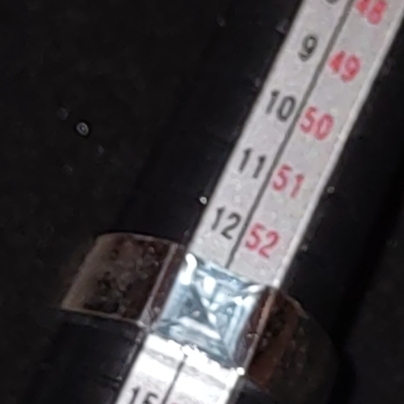 10K solid white gold topaz ring ( March Birthday) - Picture 4 of 7